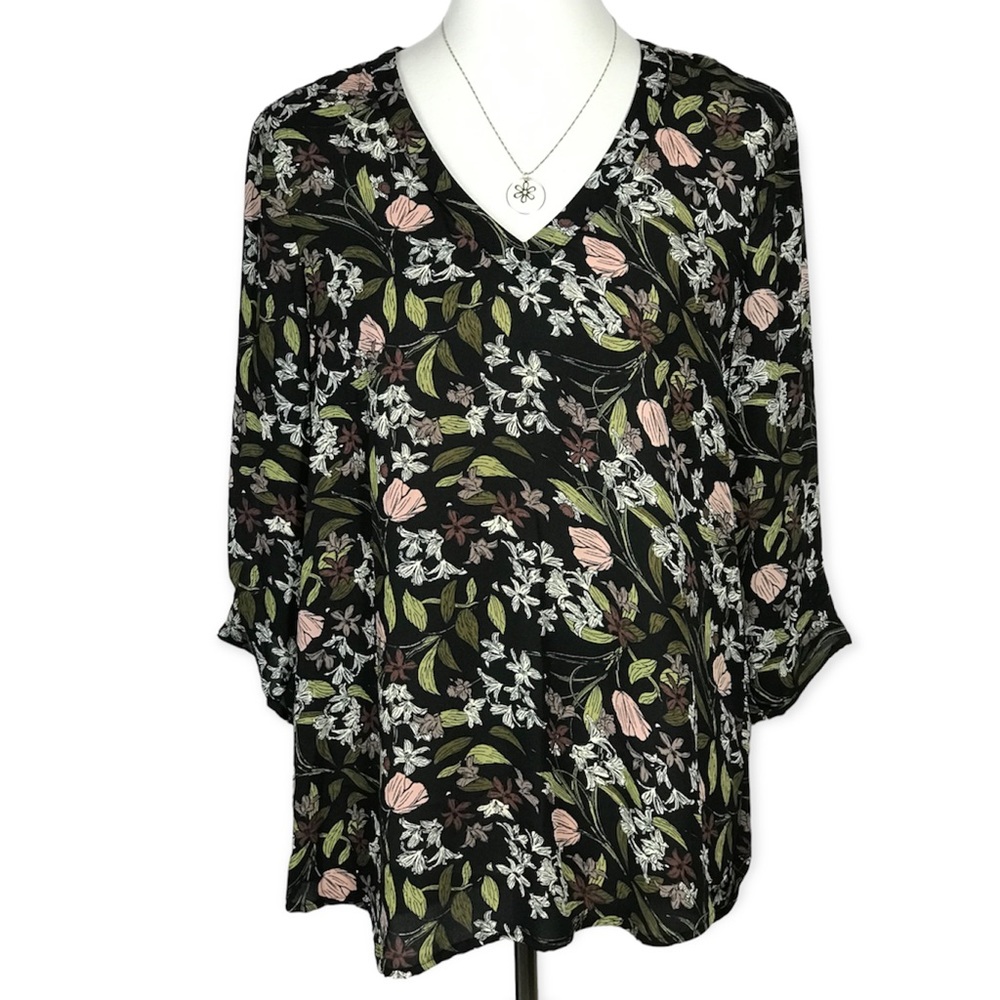DR2 Women's 3/4 Sleeve Black Floral Drapey Blouse